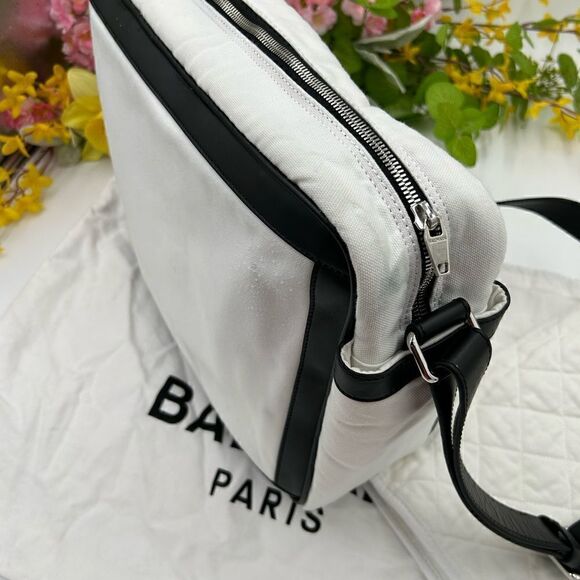 SOLD!!!!!!!!!!     Women’s Balmain logo, print diaper bag made in Italy - Picture 9 of 10